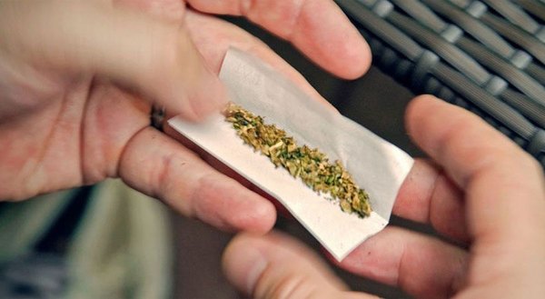 Payo quiere que se legalice ya el porro