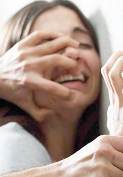 Buscan a dos  sujetos por un abuso sexual