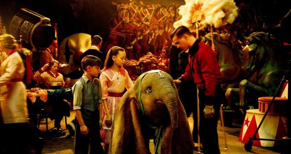 Dumbo vuela con Tim Burton - Edicion Impresa - ABC Color