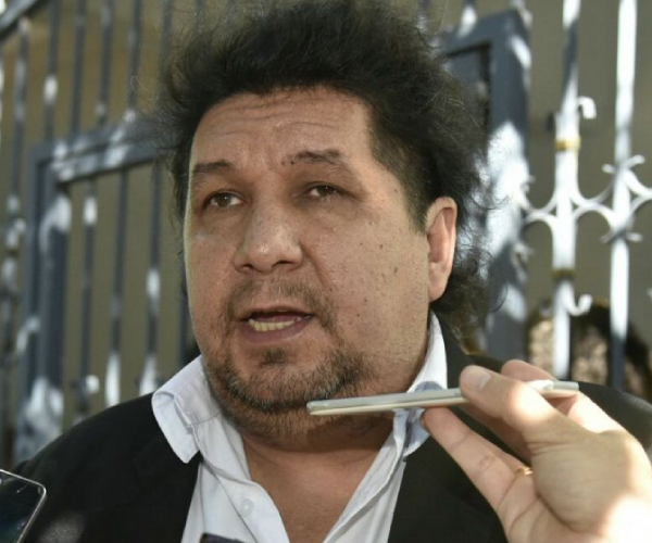 Kelembu hostiga a trabajadores de prensa | Diario Vanguardia 06