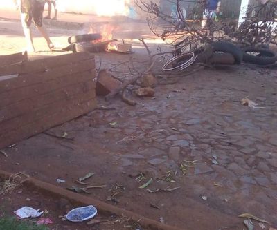 Vecinos del barrio Santa Ana están cansados de manoseo