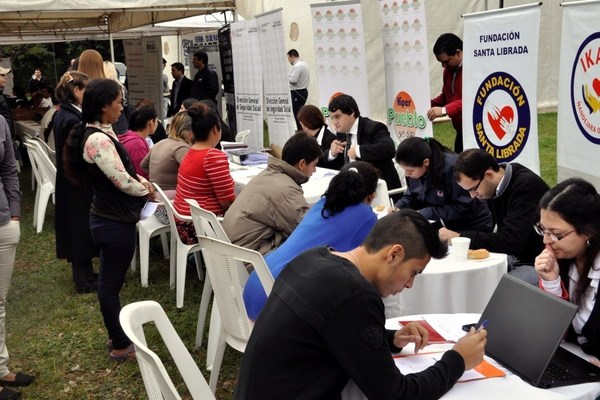Feria de Empleos en Ñemby