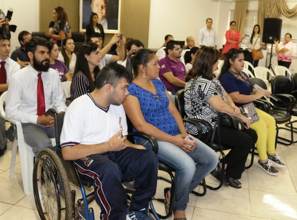 Dinatran presentó en CDE campaña por la accesibilidad del transporte público | .::Agencia IP::.