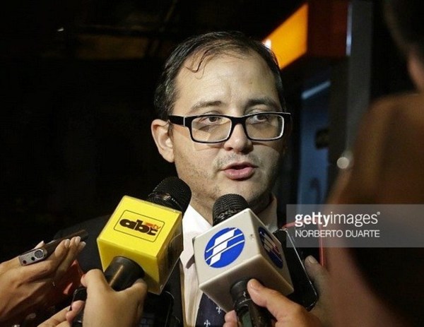 Deuda de Facilandia obedece a un esquema perverso, denuncia abogado