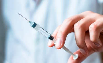 HOY / Bajo engaños ofrecen vitamina C o colágeno pero usan hasta silicona de ferretería en glúteos