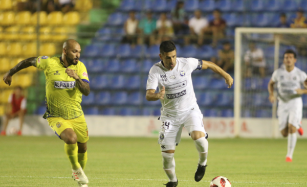 HOY / Sol de América recibe al confortado Deportivo Capiatá