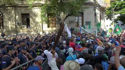 Tras acuerdo, miembros de la CNI regresan a sus localidades - ADN Paraguayo