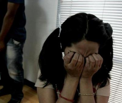 Hombre de 52 años habría abusado de una menor de 7 años