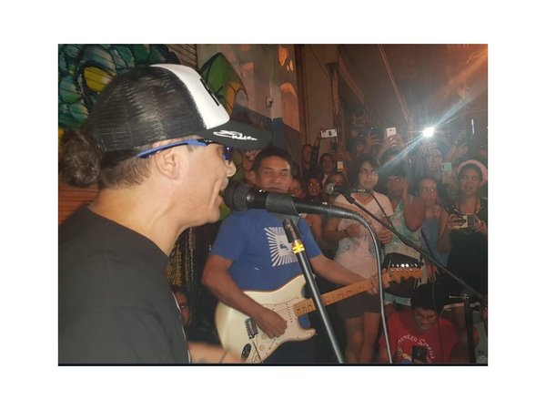 Antes del concierto chuchi Pablito Lescano pasó a saludar a su pueblo