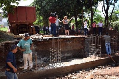 Sandra Zacarías verificó obras en Remancito y otras zonas de CDE. - Churero.com