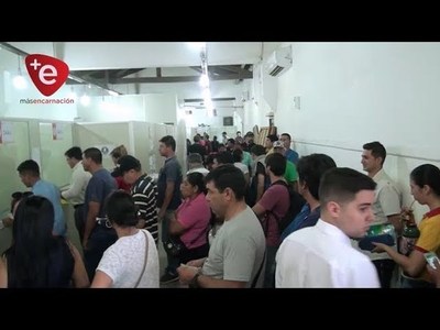 LARGAS FILAS PARA A EVITAR PAGAR MULTAS