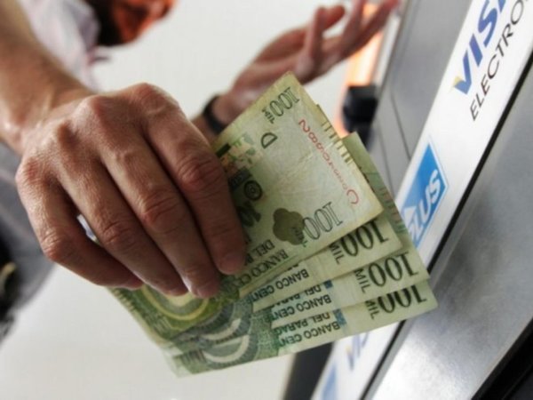 Empresa embargó sueldo de profes por deuda inexistente