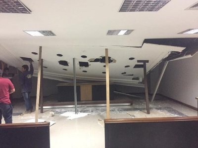 Cae cielo raso del Poder Judicial de Oviedo - Nacionales - ABC Color