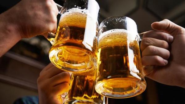 La cerveza no engorda, aporta nutrientes, según estudio