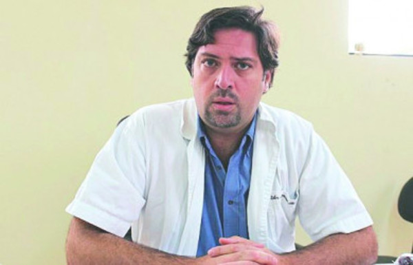 Instan a no dejarse engañar por falsos esteticistas - Radio 1000 AM