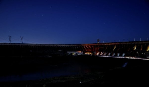 Itaipú se suma a la Hora del Planeta | Paraguay en Noticias