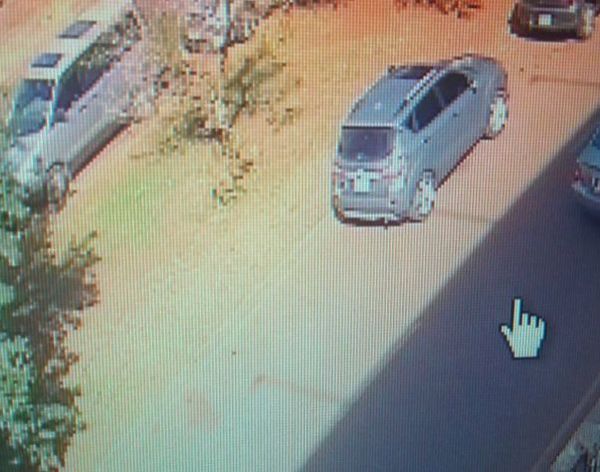 Roban G. 45 millones de una camioneta estacionada en CDE | Paraguay en Noticias