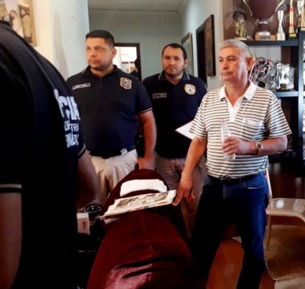 Detienen en Hernandarias a empresario “protegido” por el anterior Gobierno - Edicion Impresa - ABC Color