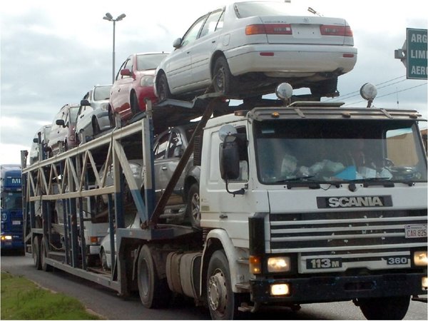 Gobierno plantea crear impuestos a los autos usados y las motocicletas