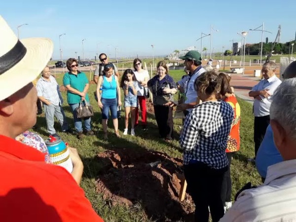 Plantan 300 árboles en la Ex Villa Baja de Encarnación