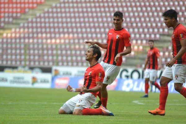 El manejo de un jugador paraguayo en Venezuela