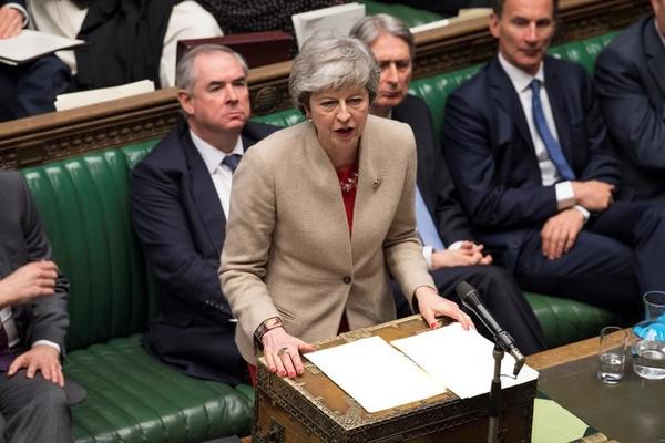 Conservadores de May presionan a primera ministra a no permitir un largo retraso del Brexit | .::Agencia IP::.