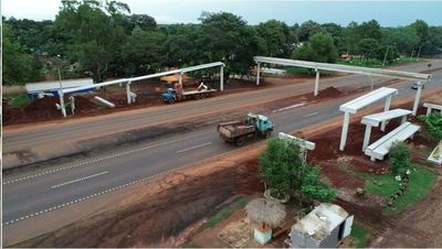 Cerrarán Ruta 7 por obras de puente peatonal - Nacionales - ABC Color