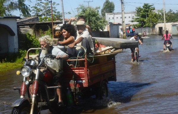 Alertan que 70% de Bañado Tacumbú está afectado y la SEN no reacciona - Edicion Impresa - ABC Color
