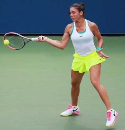Montse va por su primer título - Edicion Impresa - ABC Color