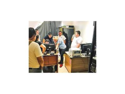 Fiscalía allana hospital por supuesta omisión de auxilio