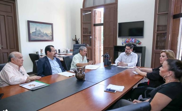 HOY / Buscan promover a artistas folclóricos y la música paraguaya