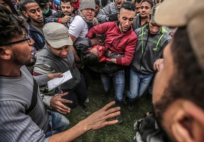 Tres palestinos muertos por fuego israelí en masiva protesta en Gaza - ADN Paraguayo