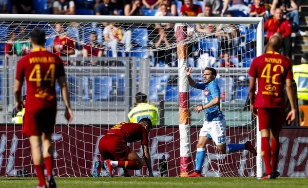 HOY / Nápoles hunde a la Roma, Duván alcanza a CR7 y Florencia celebra a Batistuta