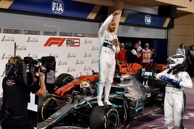 Hamilton conquista el GP de Baréin