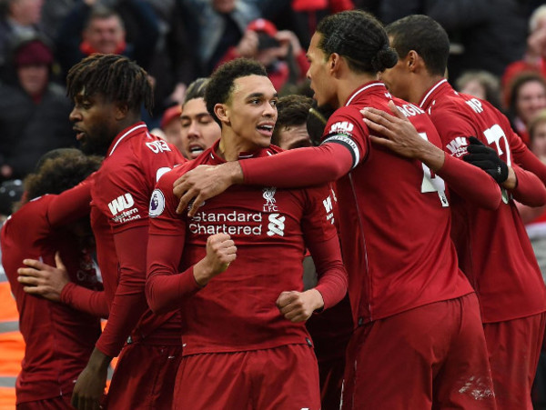 Liverpool venció a Tottenham y se hizo puntero