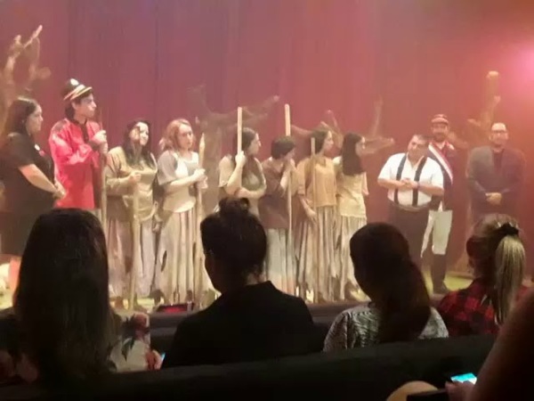 GRAN CONCURRENCIA EN ESTRENO DE 'KUÑA BATALLÓN'