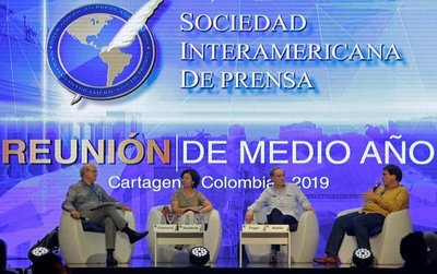 Periodistas deben adaptarse a cambios para mantener audiencia y credibilidad - Internacionales - ABC Color
