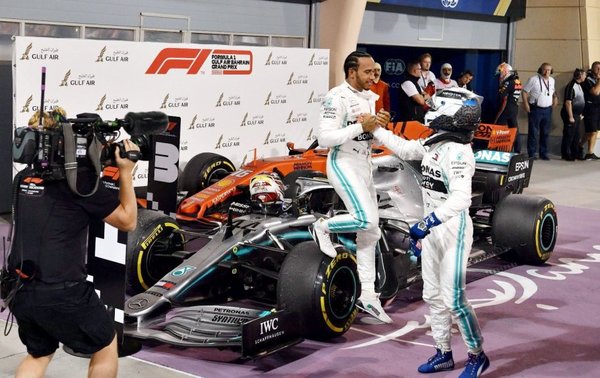 Hamilton y doblete de Mercedes - Edicion Impresa - ABC Color