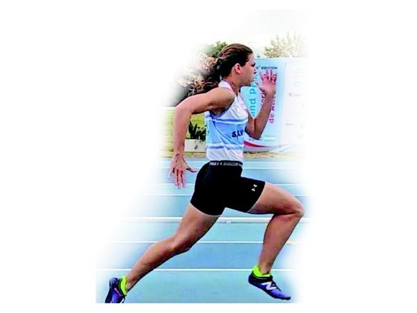 Xenia bate récord de 100 m