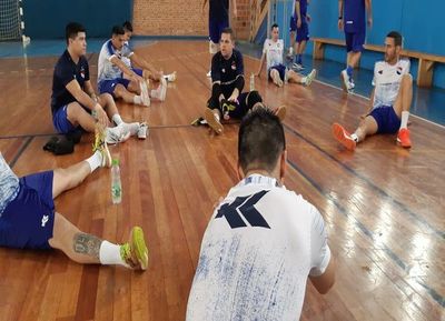 Paraguay debuta ante Uruguay