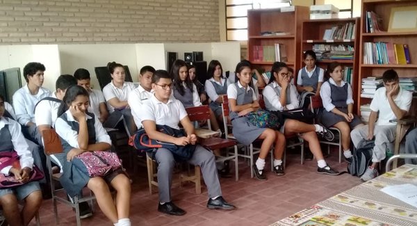 Estudiantes del Colegio José Falcón fueron capacitados en materia electoral » Ñanduti