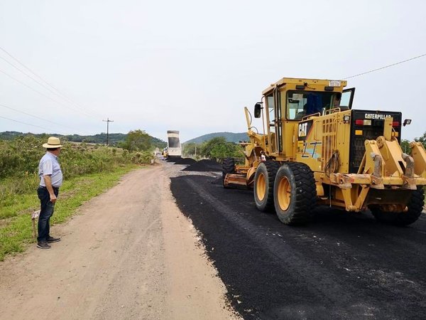 PRESIDENTE DESTACA AVANCE DE INVERSIONES EN SALUD Y OBRAS PÚBLICAS.