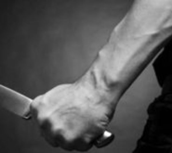 Nuevo caso de feminicidio: Mató a su pareja de 5 puñaladas - Paraguay.com