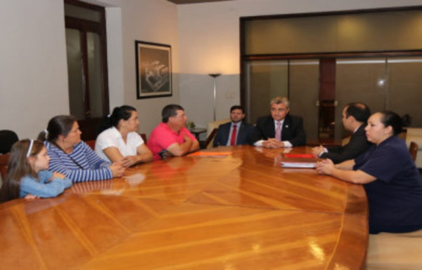 "Ellos no murieron jugando partido, murieron defendiendo la insti ...