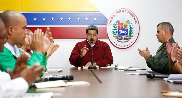 “Quieren volver loco al pueblo” con los ataques al sistema eléctrico, dice Maduro | .::Agencia IP::.
