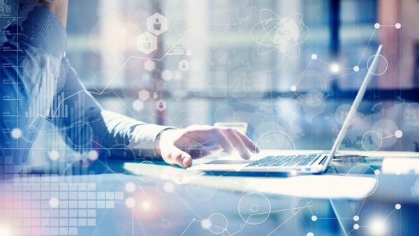 Capacitan a docentes en el uso de tecnología en programación creativa - Tecnologia - ABC Color