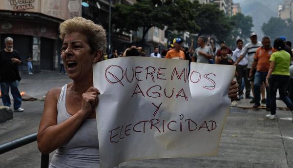 Venezuela sufre séptimo día de apagón con violentas protestas - ADN Paraguayo