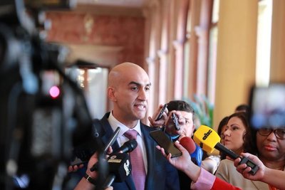Estiman masiva postulación para en cubrir vacancias en el Ministerio de Salud » Ñanduti