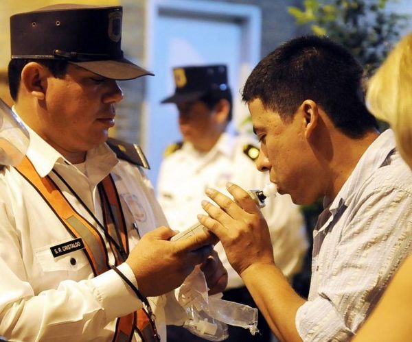 Conducir ebrio sí es punible, según fiscal - Nacionales - ABC Color