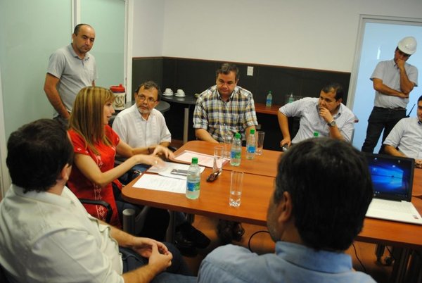 Capacitarán en mandos medios para maquinización de Aña Cuá | Paraguay en Noticias